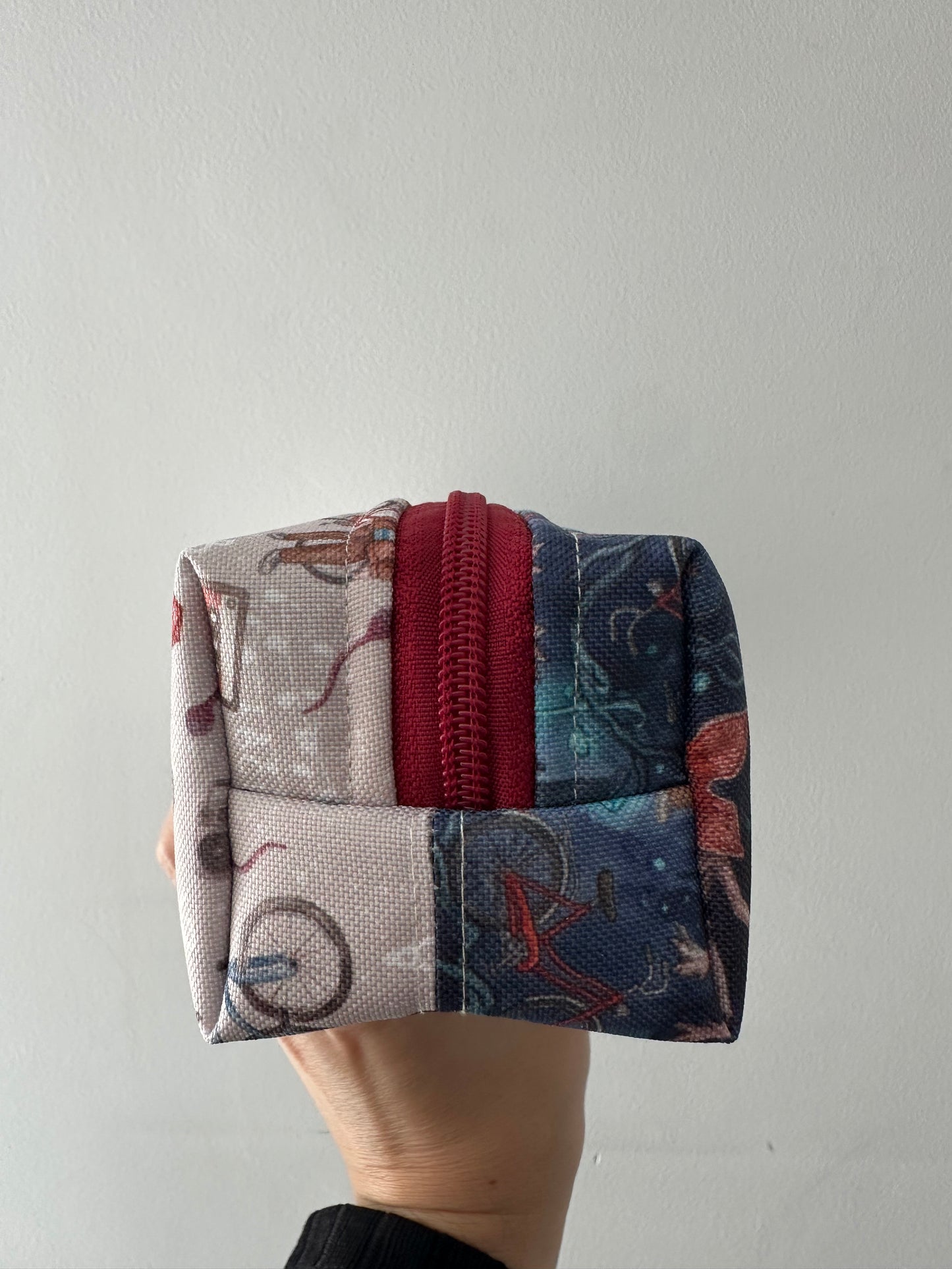 Estuche Jane Stranger Things (con los dos estampados)