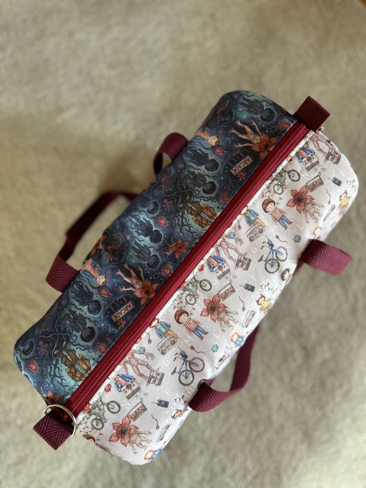 Bolso Darcy Stranger Things (con los dos estampados)