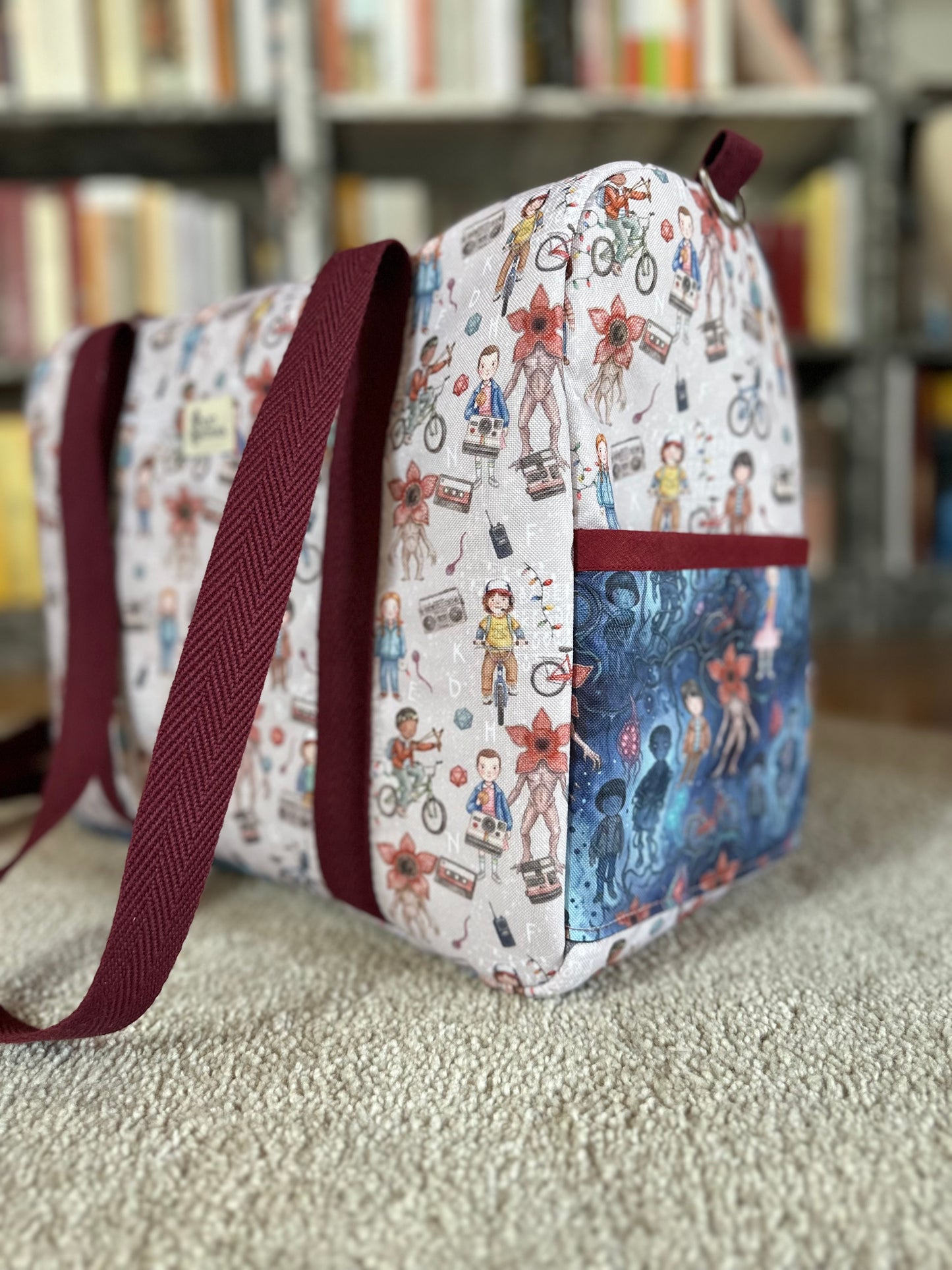 Bolso Darcy Stranger Things (con los dos estampados)