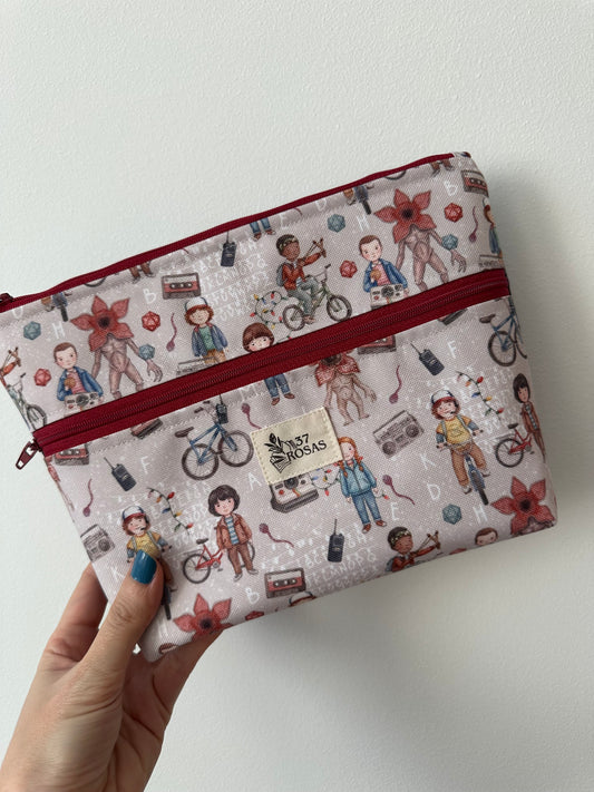 Neceser Isabella Stranger Things (con dos estampados)