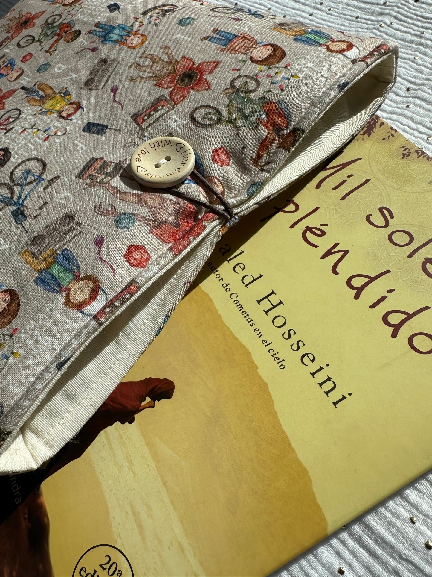 Funda de libro Stranger Things