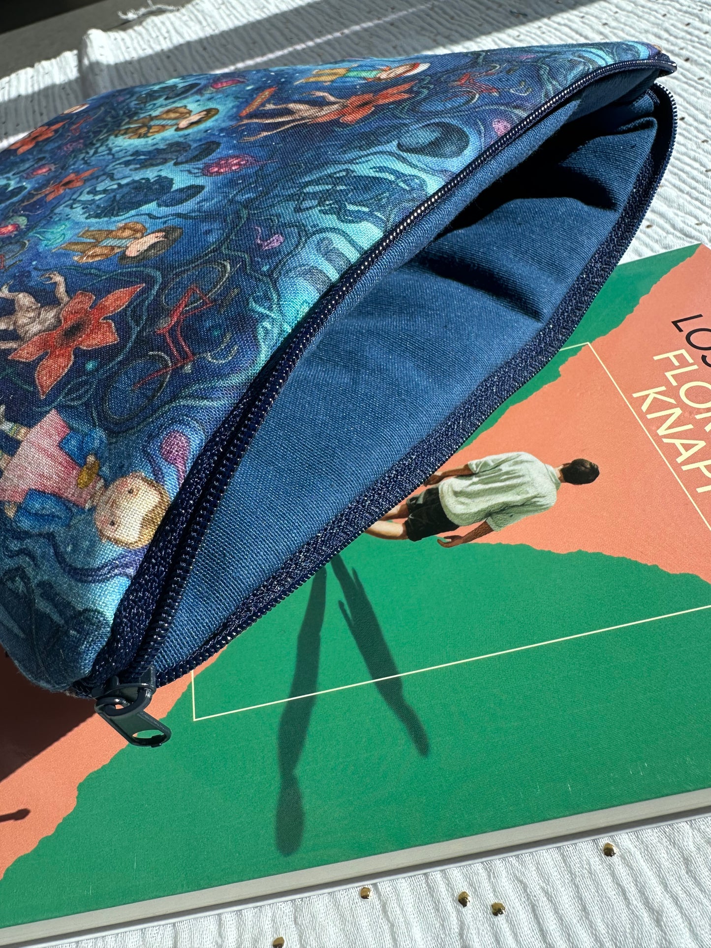 Funda de libro Stranger Things Upside down