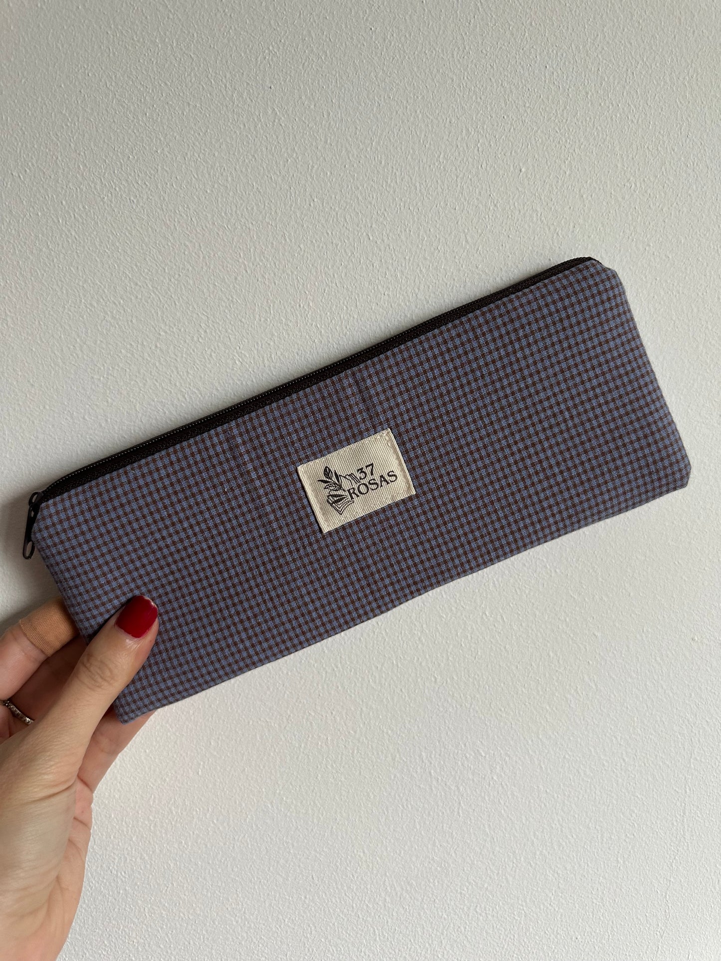 Estuche plano Vichy Azul y Marrón