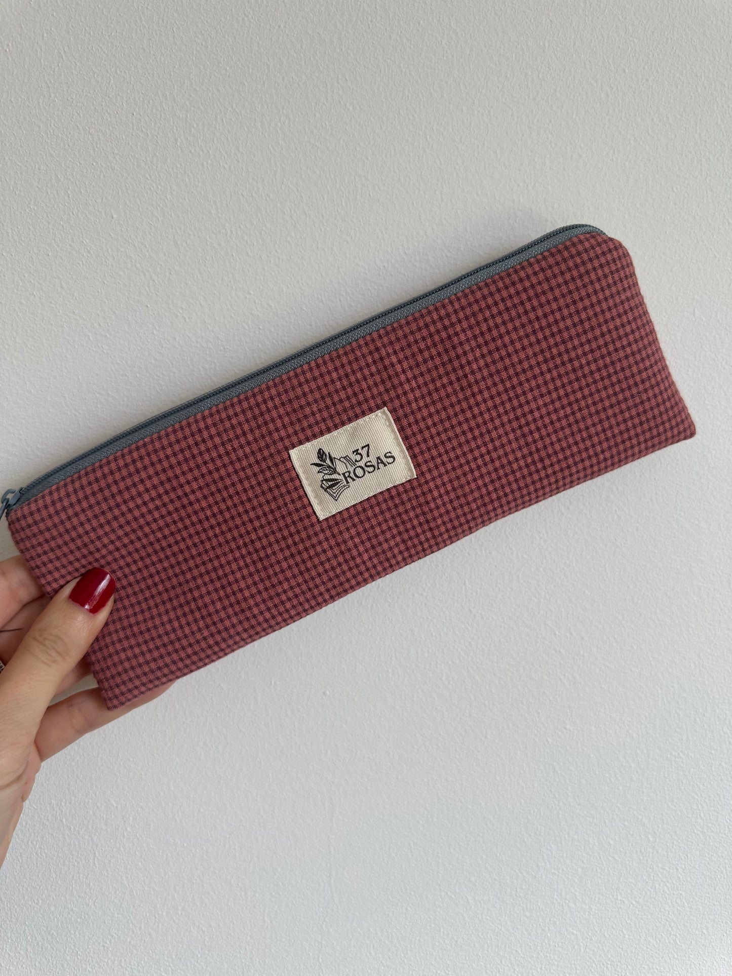 Estuche plano Vichy Rosa y Gris