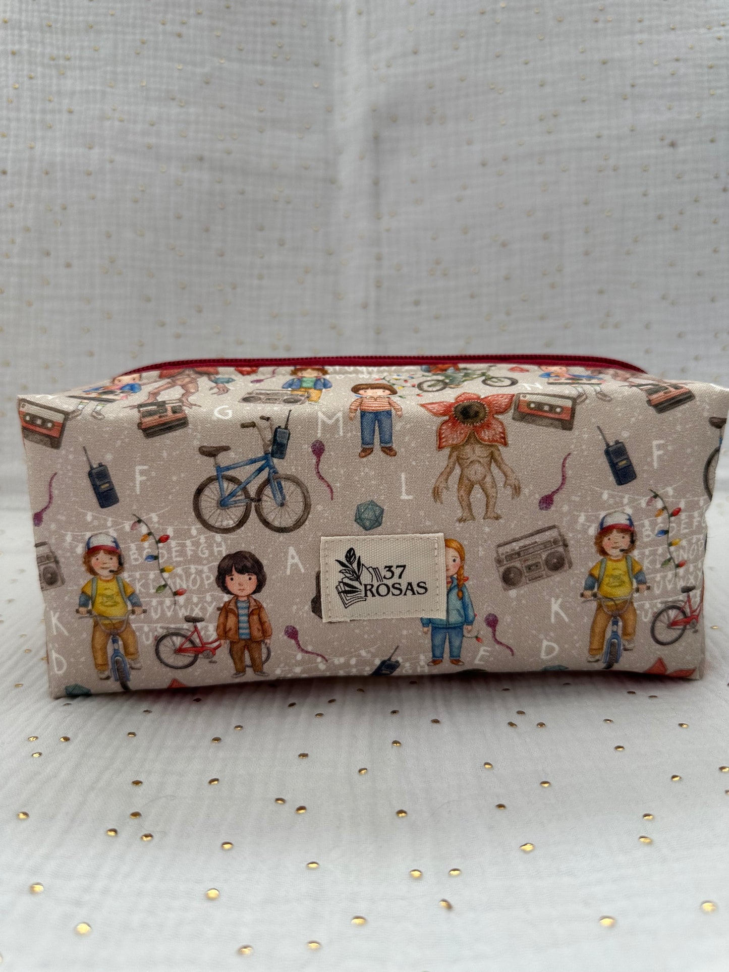 Neceser Elinor Stranger Things