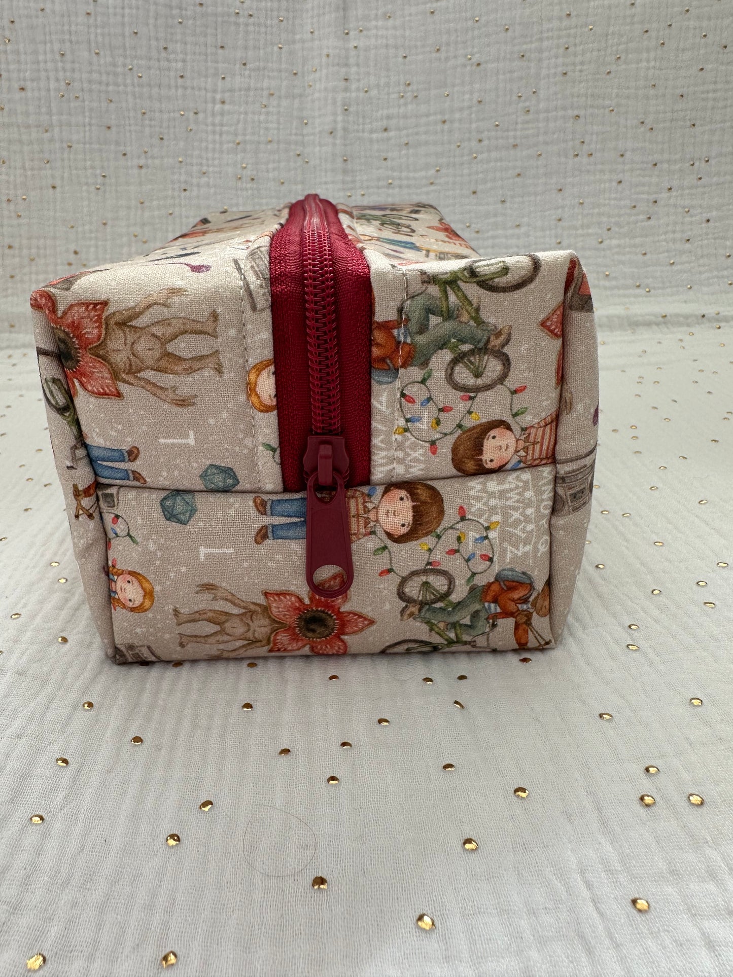 Neceser Elinor Stranger Things