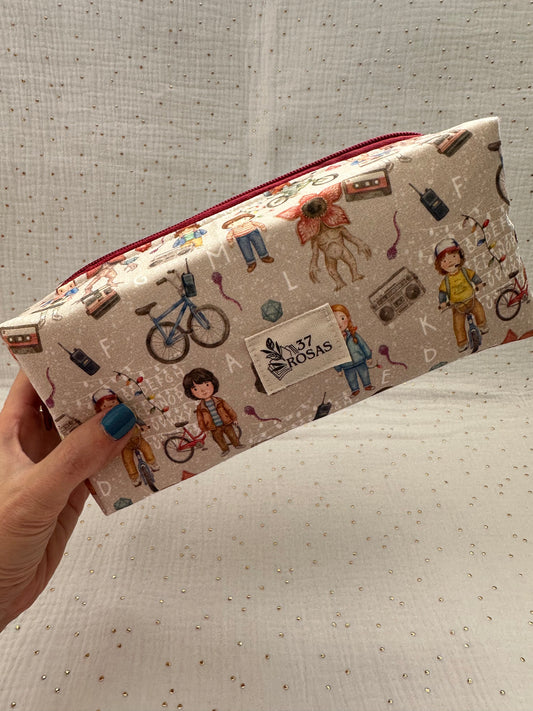 Neceser Elinor Stranger Things