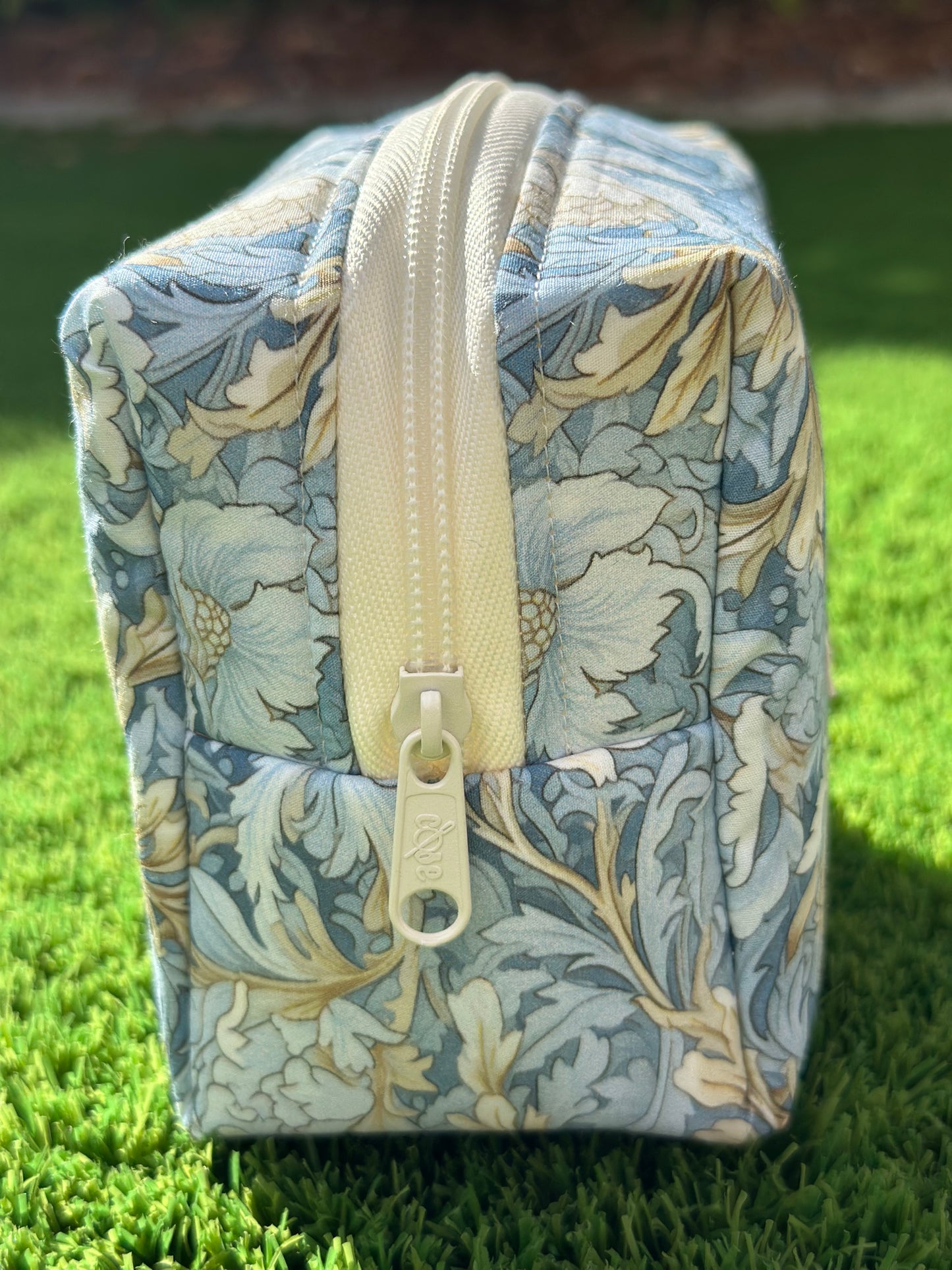 Neceser Lizzy William Morris Azul y Beige