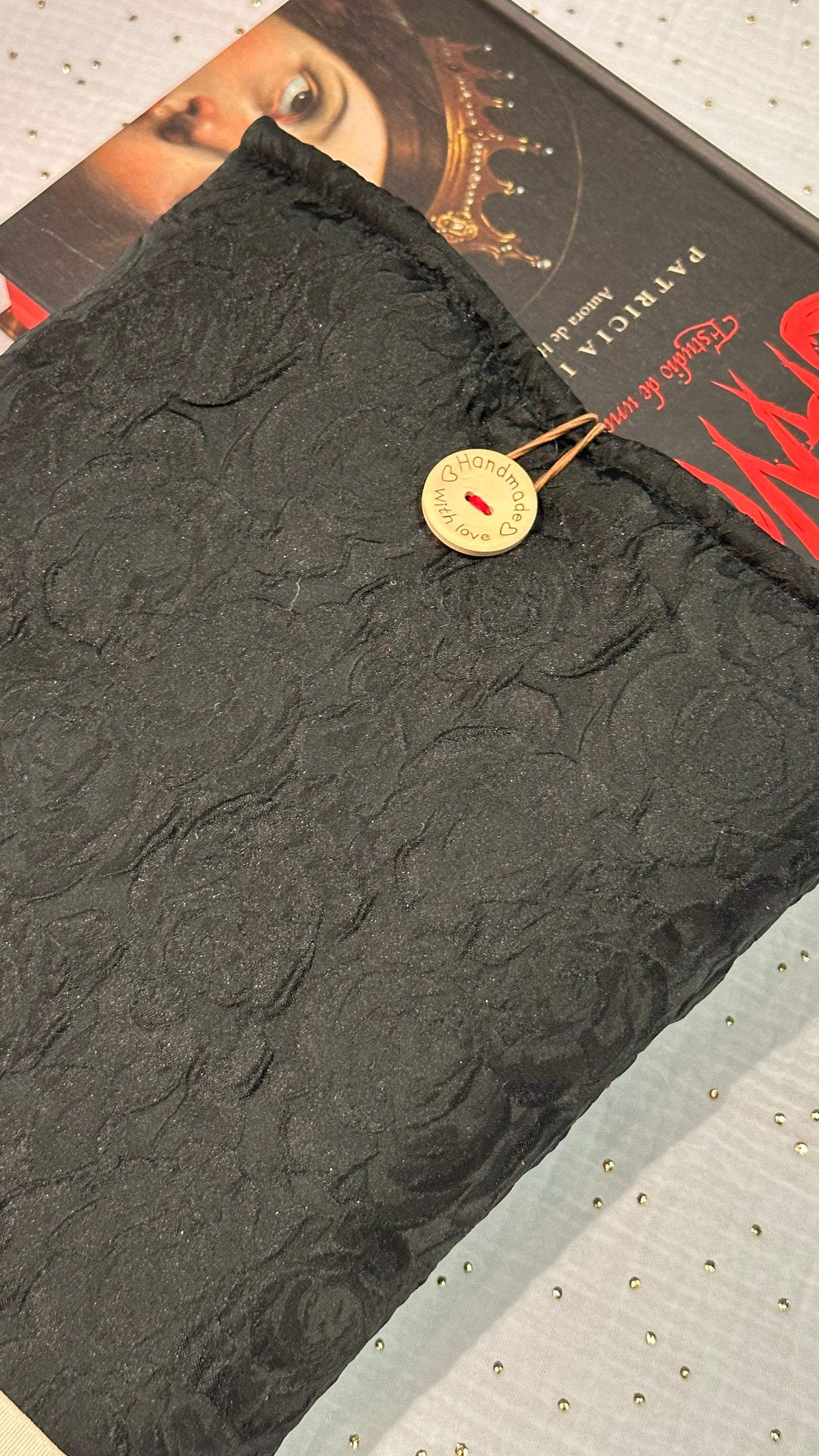 Funda de libro Sanctas