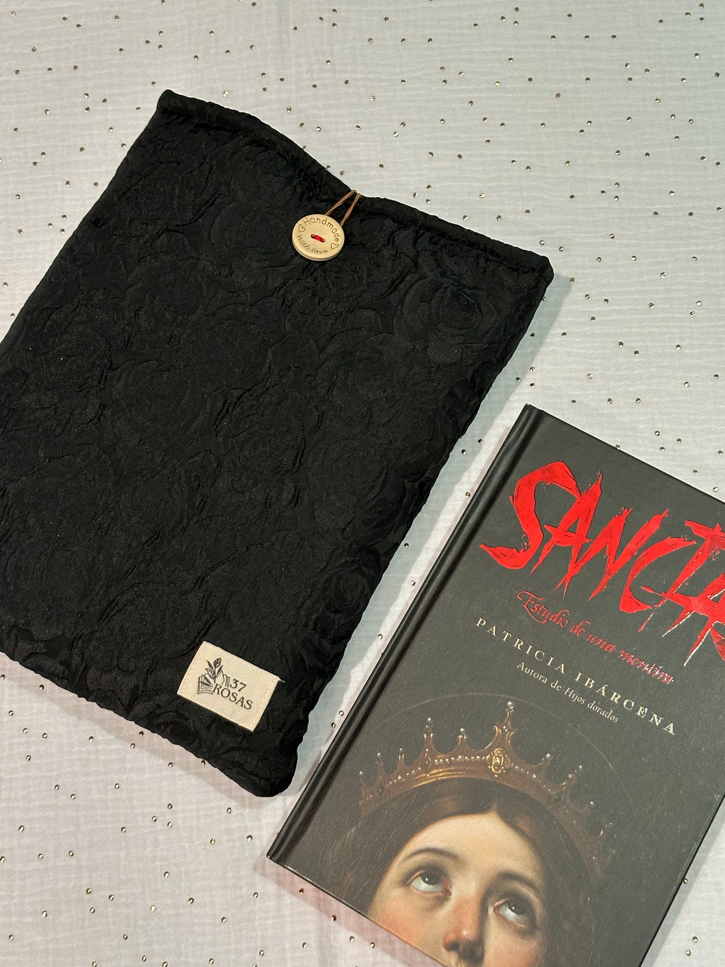 Funda de libro Sanctas